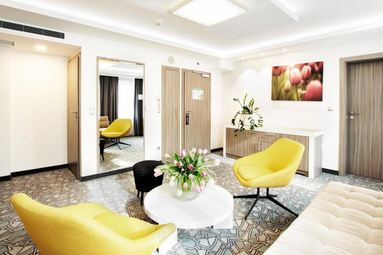 โกลเดน ทิวลิป คราคูฟ กาซิเมียร์ซ Hotel ภายนอก รูปภาพ