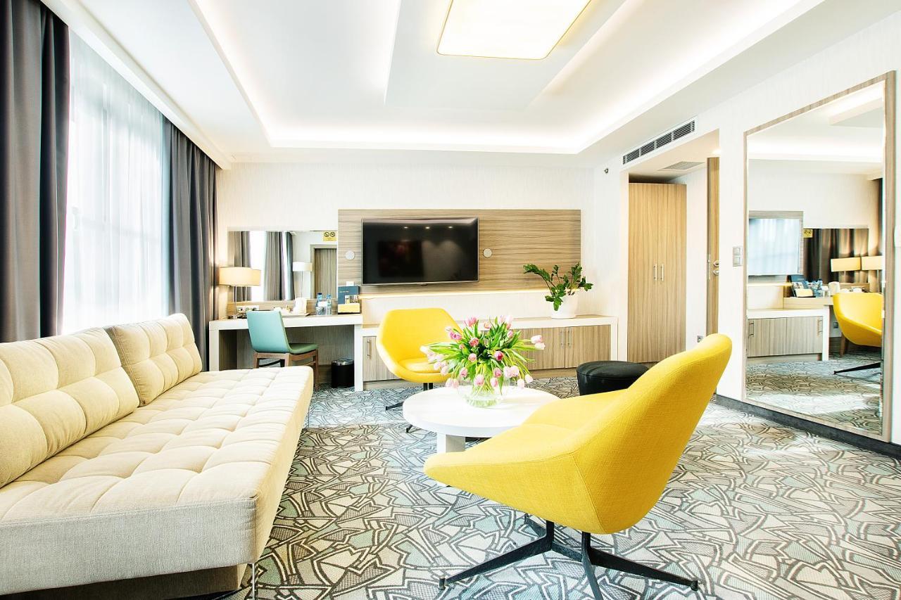 โกลเดน ทิวลิป คราคูฟ กาซิเมียร์ซ Hotel ภายนอก รูปภาพ