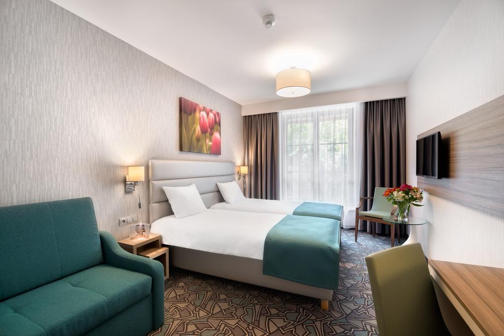 โกลเดน ทิวลิป คราคูฟ กาซิเมียร์ซ Hotel ภายนอก รูปภาพ