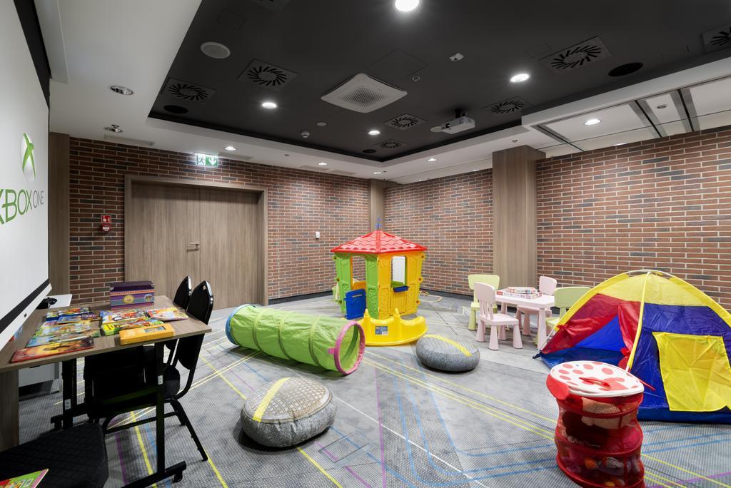 โกลเดน ทิวลิป คราคูฟ กาซิเมียร์ซ Hotel ภายนอก รูปภาพ